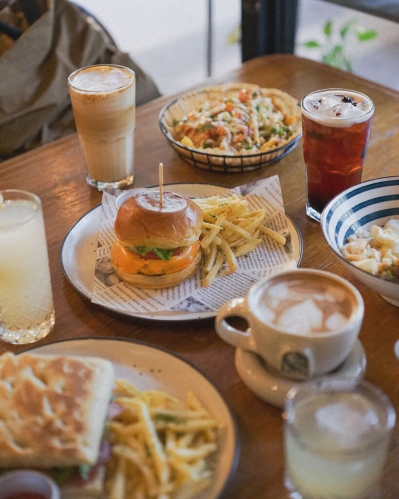 CACHE Coffee & Cocktails 6