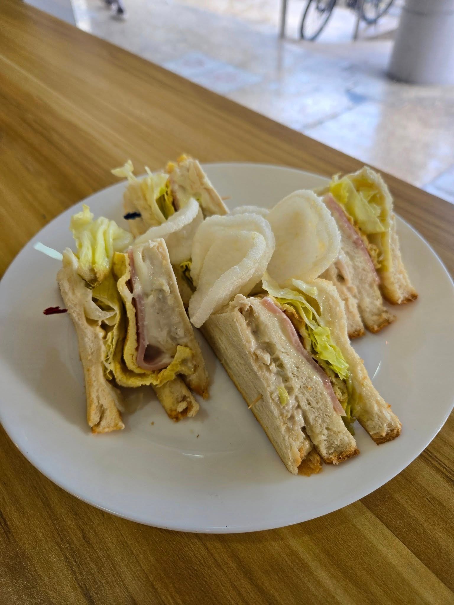 Coffee Spot – V.Luna 8