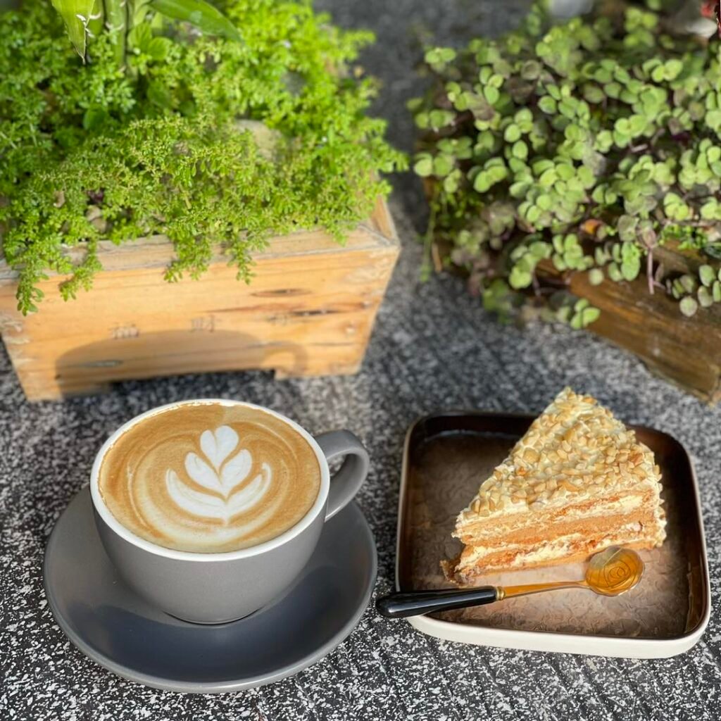 Coffee and Dreams Cafe Tagaytay Nasugbu Road 2